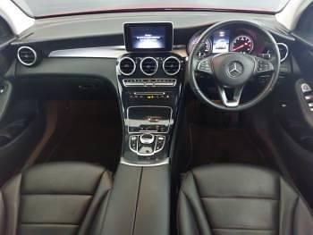 Used Mercedes GLC250 Urban 211 HP (155 kW) 2019 Red SUV