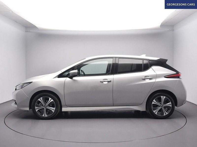 Used Nissan Leaf N-Connecta 159 kW (217 HP) 2022 Silver Hatchback