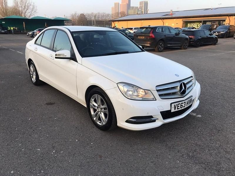 Used Mercedes C180 Executive 2014 White Sedan