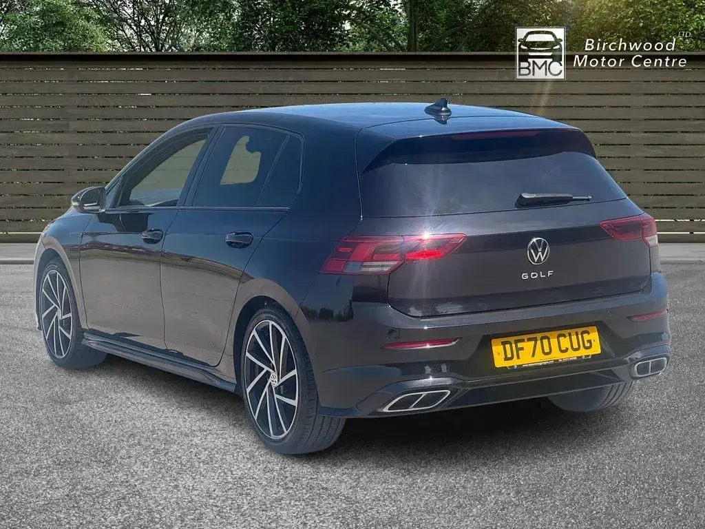 Used VW Golf VII R-line 150 HP (110 kW) 2020 Black Hatchback