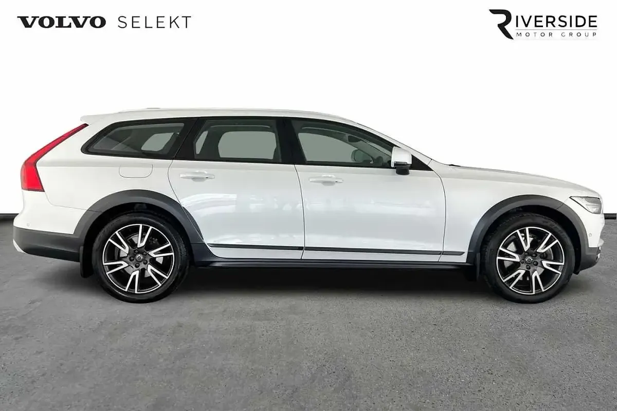 Usado Volvo V90 Plus 235 CV (172 kW) 2020 Blanco Familiar