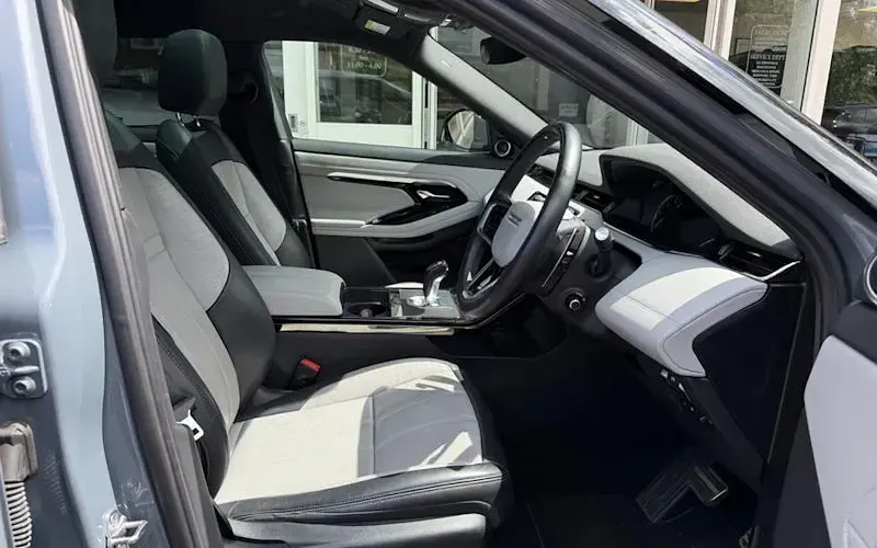 Used Land Rover Range Rover evoque HSE Dynamic 309 HP (227 kW) 2023 Grey SUV