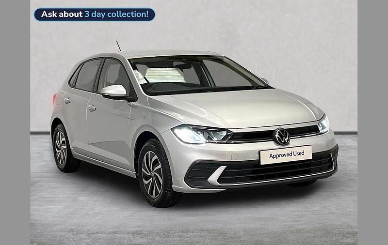 Usado VW Polo Life 80 HP (58 kW) 2023 Prateado Citadino