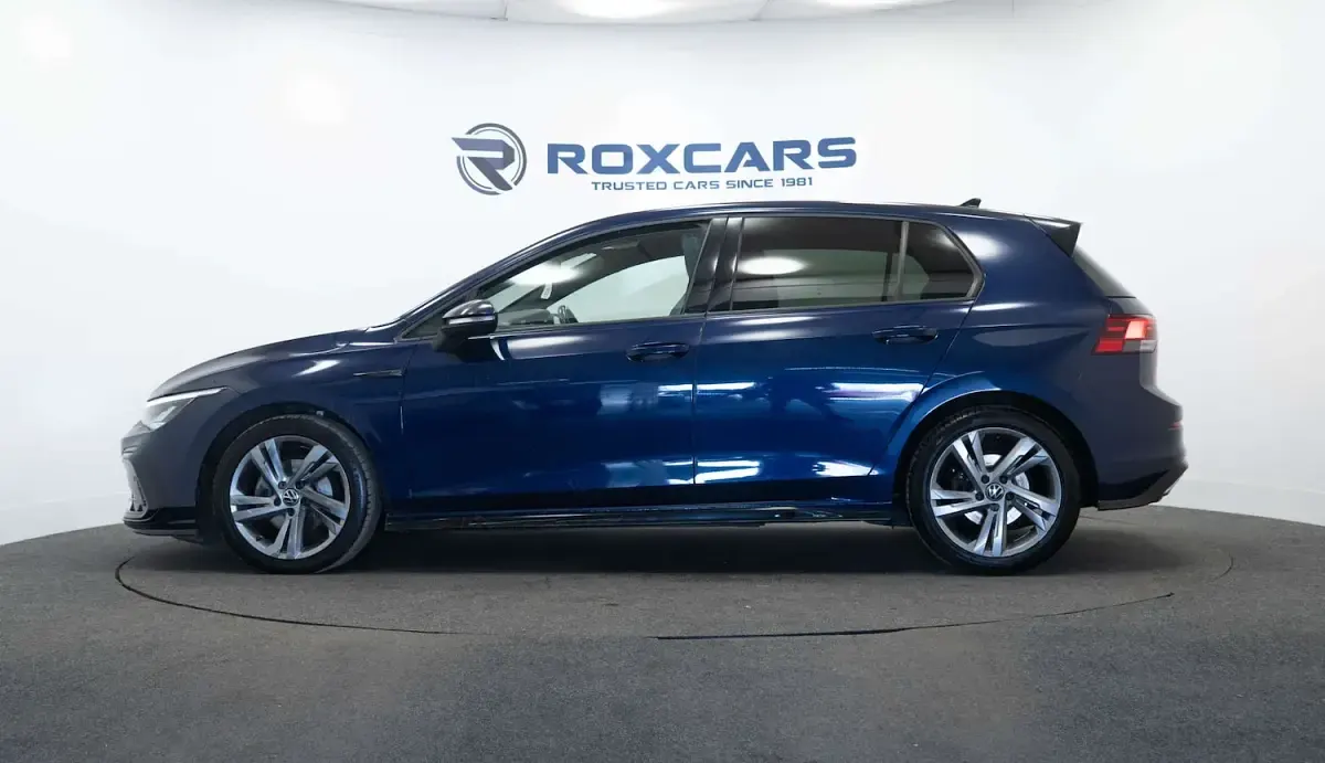 Used VW Golf VIII R-line 150 HP (110 kW) 2021 Blue Hatchback