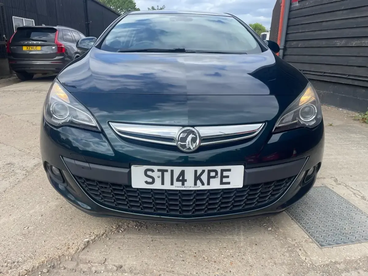 Używany Vauxhall Astra SRi 2014 Zielony Coupe