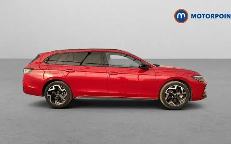 Used VW Passat R-line 272 HP (200 kW) 2025 Red Estate