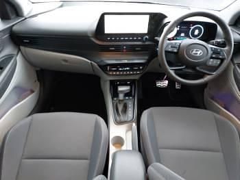 Used Hyundai Bayon Ultimate 100 HP (73 kW) 2024 Red SUV