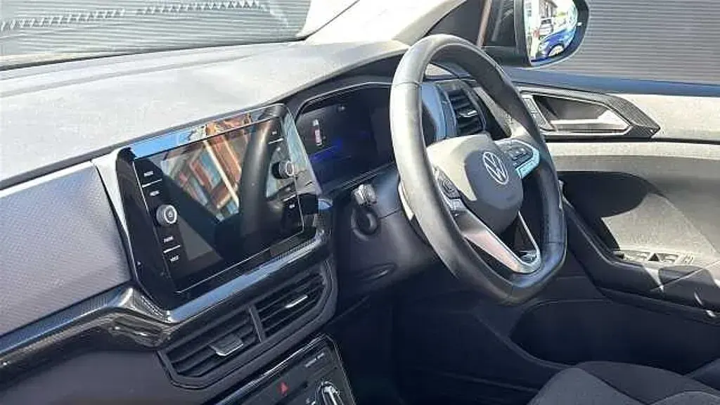 Usado VW T-Cross Match 115 HP (84 kW) 2025 Preto SUV