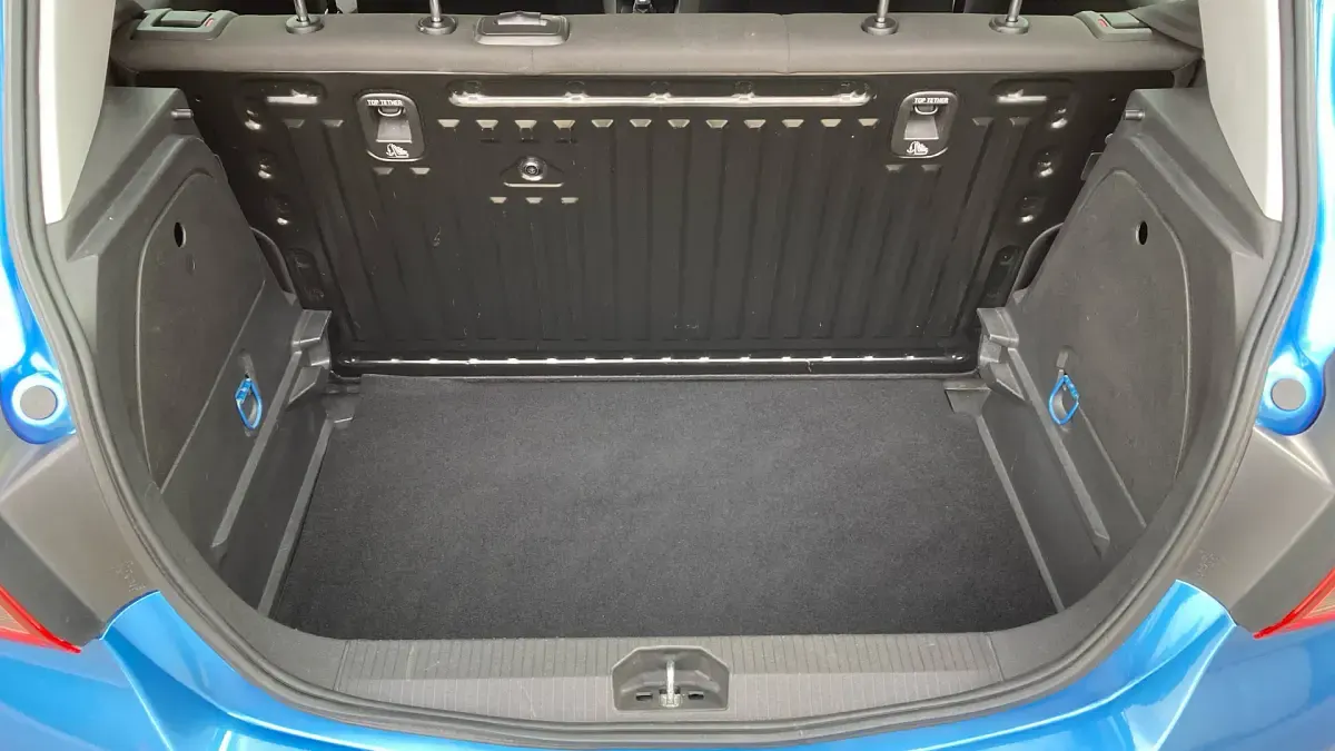 Used Vauxhall Corsa 90 HP (66 kW) 2019 Blue Hatchback