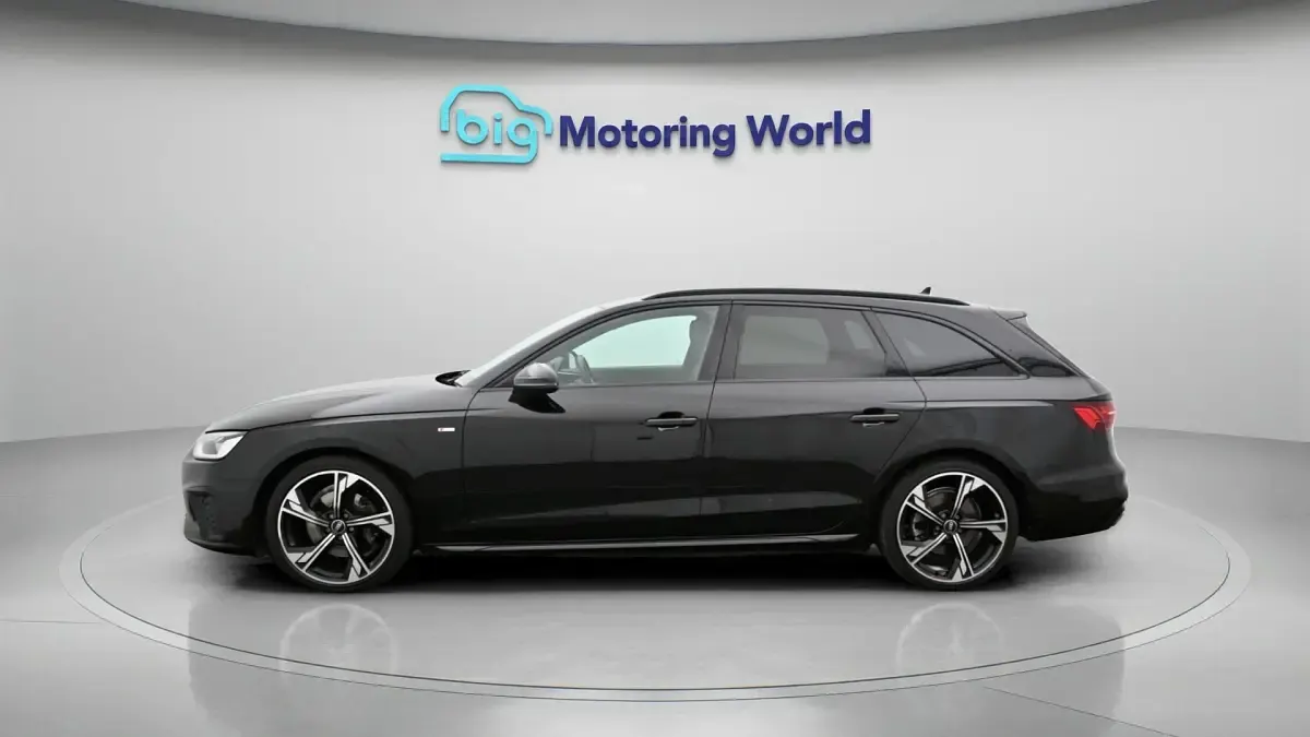 Used Audi A4 Black Edition 148 HP (108 kW) 2022 Black Estate