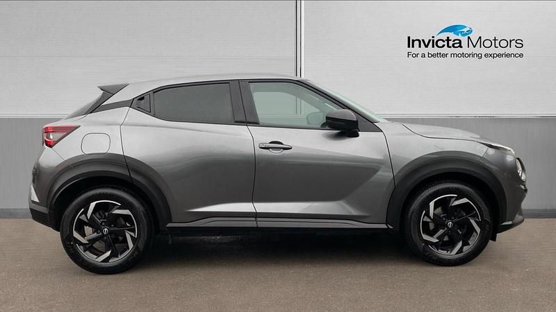 Used Nissan Juke N-Connecta 114 HP (83 kW) 2024 Grey SUV
