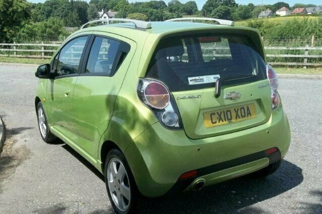 Used Chevrolet Spark 2010 Hatchback