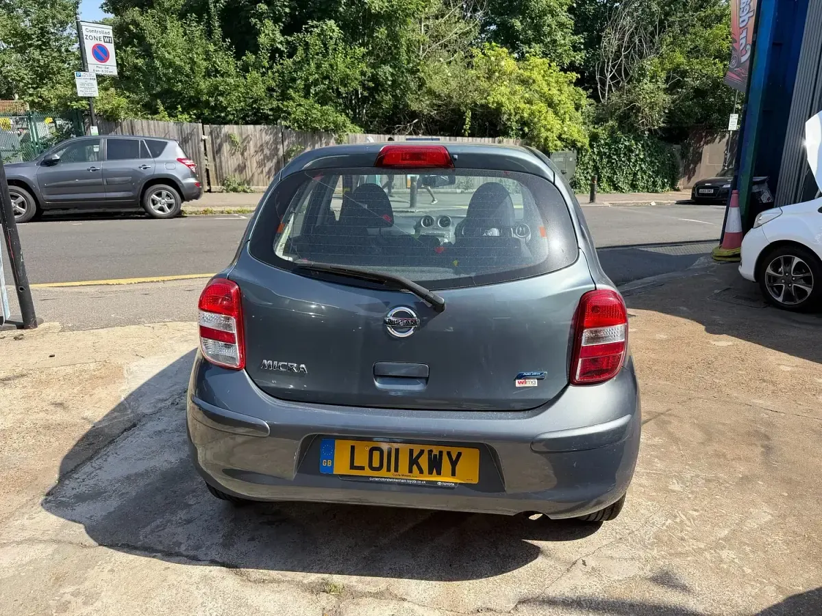 Used Nissan Micra Acenta 80 HP (58 kW) 2011 Grey Hatchback