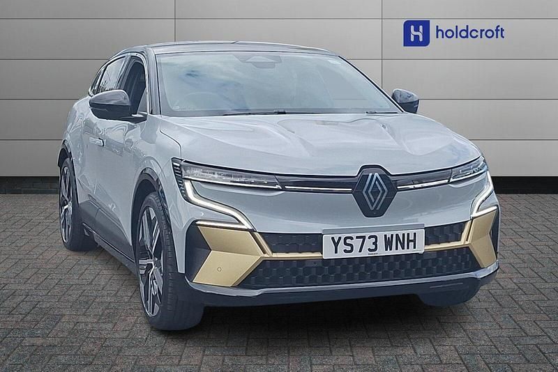 Grey/black Used 2024 Renault Mégane Hatchback | £23,049 (Fair price) - Image 1/1