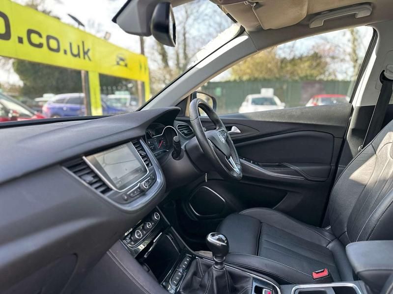 Used Vauxhall Grandland X Elite 130 HP (95 kW) 2019 Grey SUV