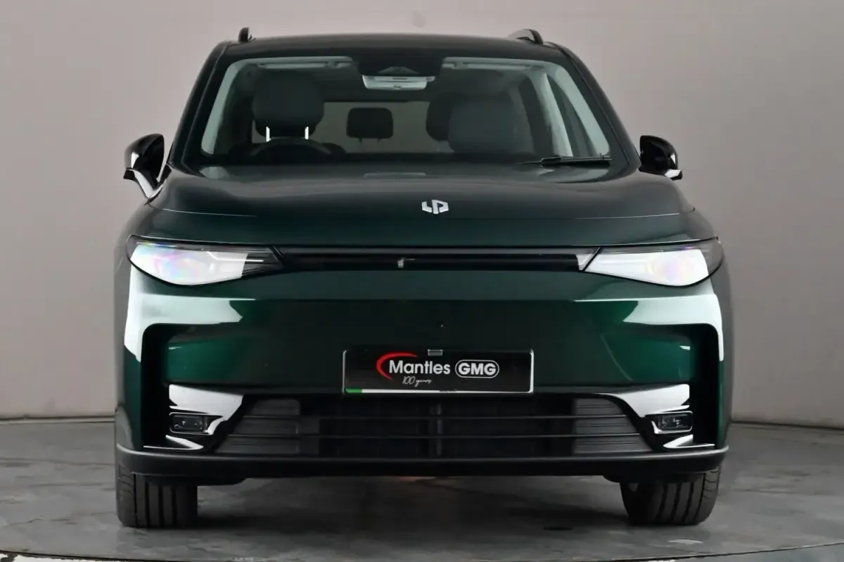 Usado Leapmotor C10 160 kW (218 HP) 2025 Verde SUV