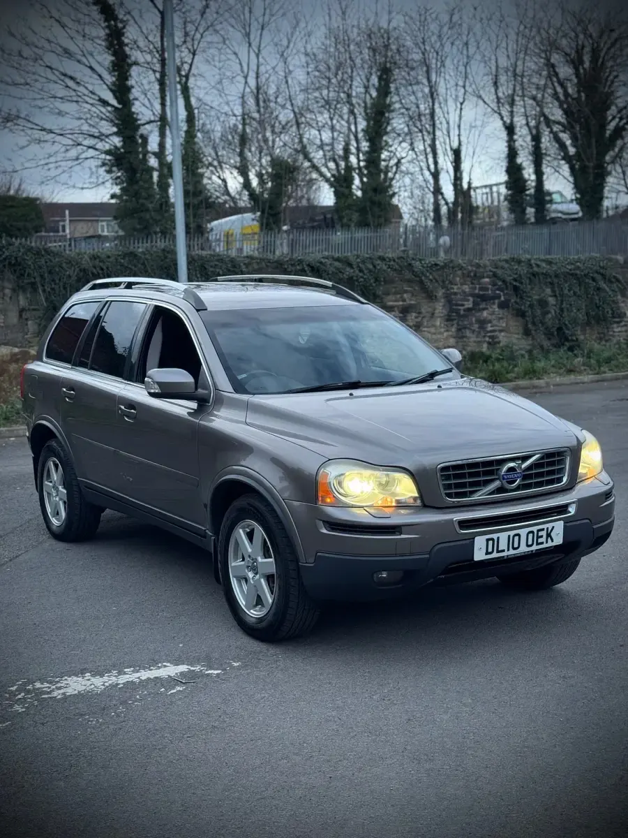 Used Volvo XC90 185 HP (136 kW) 2010 Grey SUV