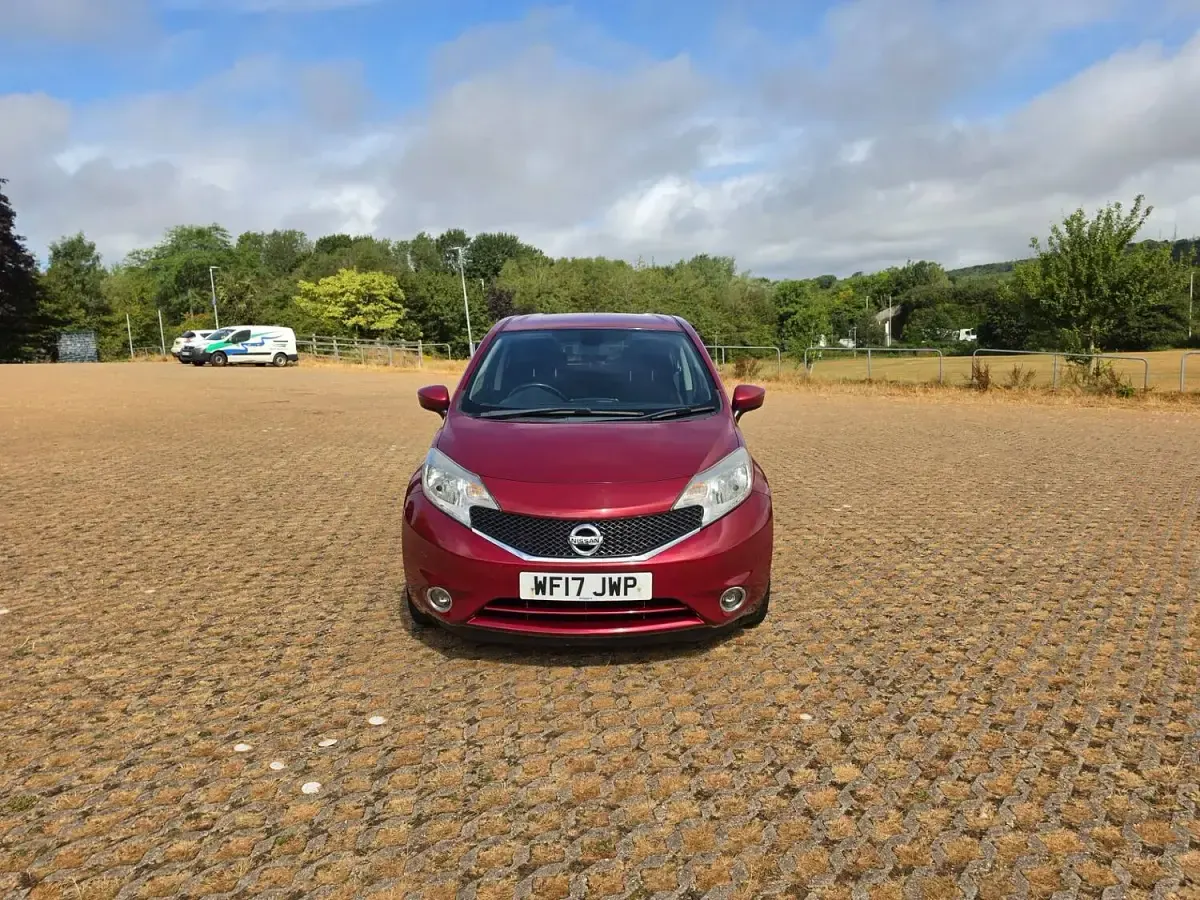 Used Nissan Note Acenta Premium 90 HP (66 kW) 2017 Red Hatchback