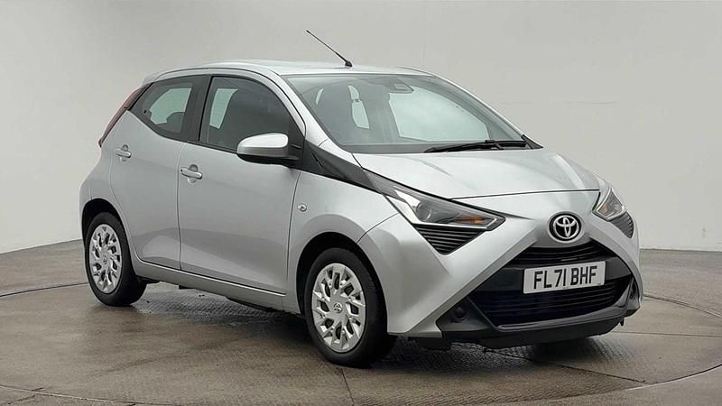 Silver Used 2021 Toyota Aygo X-play Hatchback | £8,499 (Good price) - Image 1/1