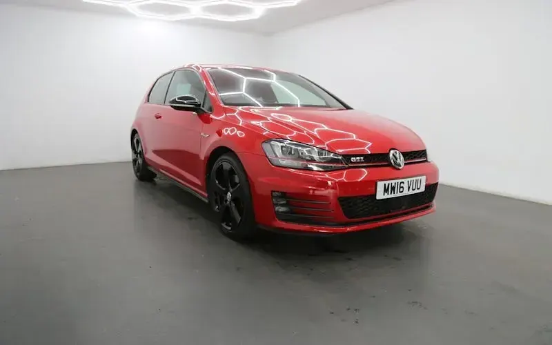 Used VW Golf VII GTI 220 HP (161 kW) 2015 Hatchback