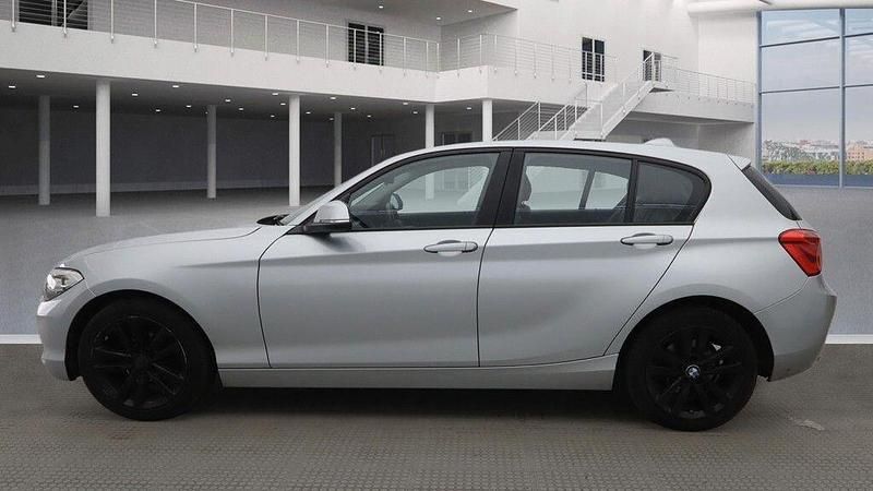 Used BMW 118 Sport Line 2015 Silver Hatchback