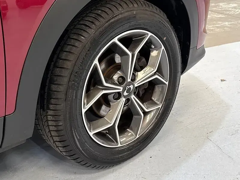 Usado SsangYong Korando 163 CV (119 kW) 2022 Rojo Familiar