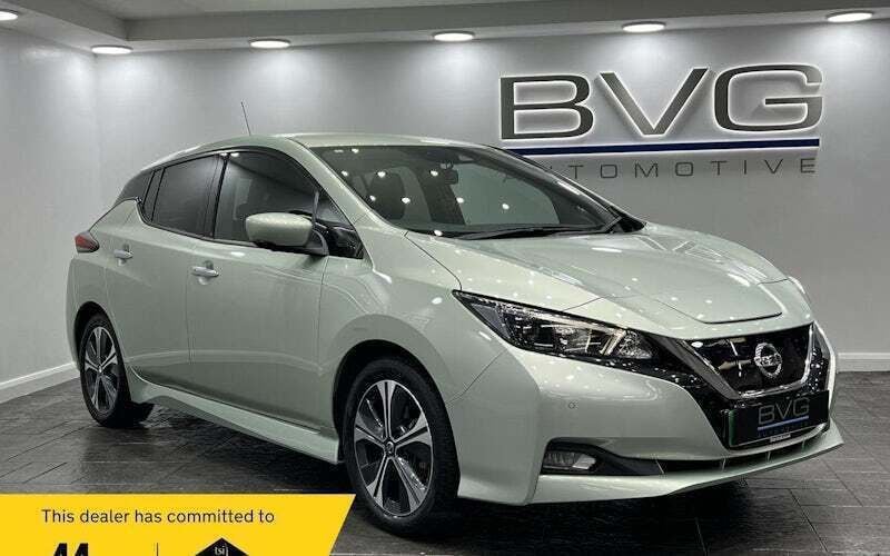 Silver Used 2020 Nissan Leaf N-Connecta Hatchback | £9,644 (Fair price) - Image 1/2
