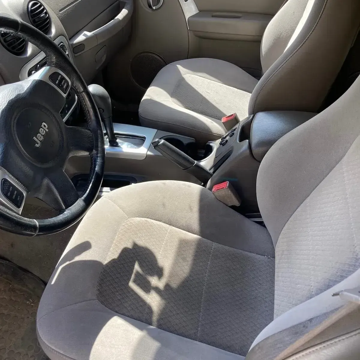 Used Jeep Cherokee Sport 2017 Silver SUV