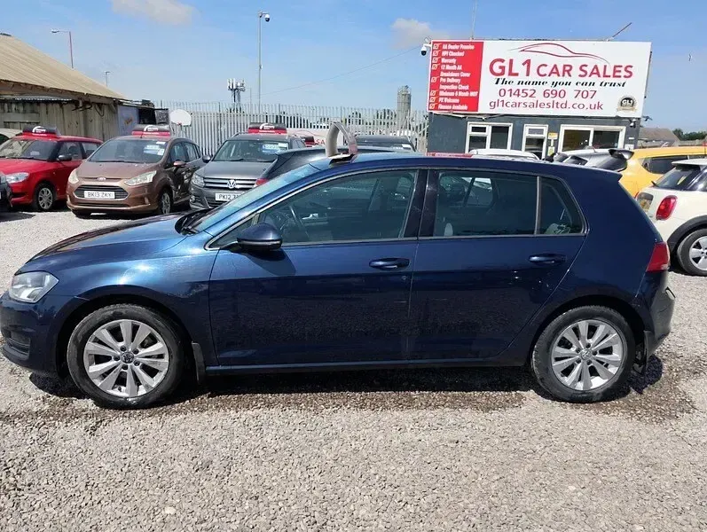 Used VW Golf VII SE 122 HP (89 kW) 2013 Blue Hatchback
