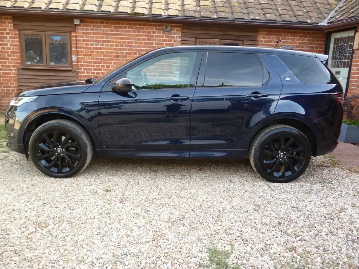 Used Land Rover Discovery Sport HSE Dynamic 250 HP (183 kW) 2020 Blue SUV