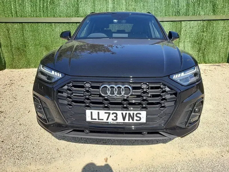 Used Audi Q5 Comfort 295 HP (216 kW) 2023 Black SUV
