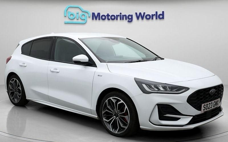 Used 2021 Ford Focus ST-Line X Hatchback | £15,569 (Fair price) - Image 1/4