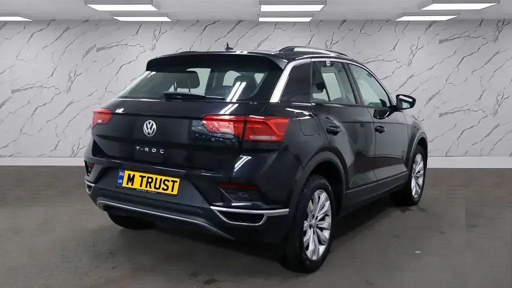 Używany VW T-Roc SE 2020 Czarny SUV