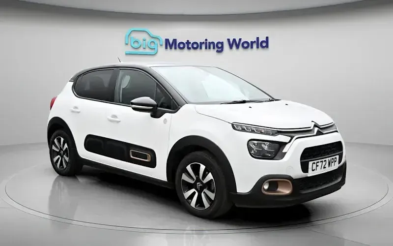 Used Citroën C3 PureTech 83 HP (61 kW) 2023 White Hatchback