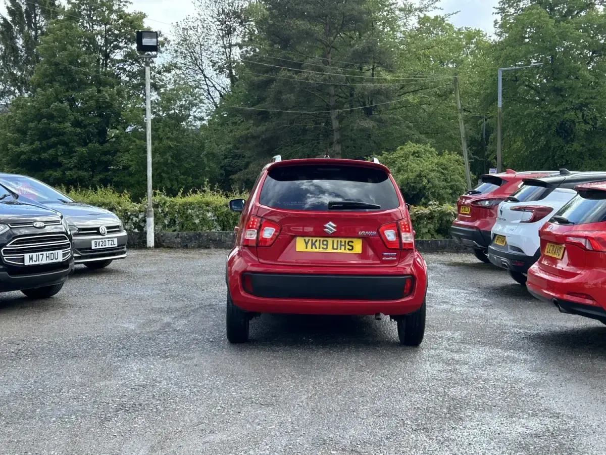 Usado Suzuki Ignis SZ5 90 HP (66 kW) 2019 Vermelho SUV