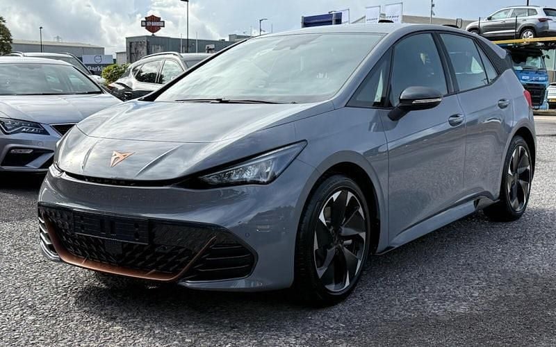 Vapor grey New 2025 Cupra Born e-Boost Hatchback | £27,547 (Fair price) - Image 1/4