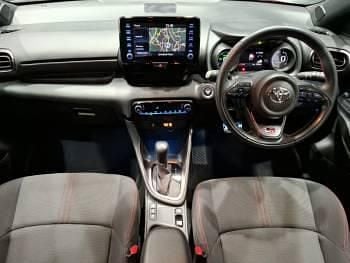 Used Toyota Yaris Hybrid City 116 HP (85 kW) 2023 Red Hatchback