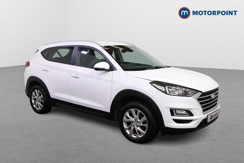 White Used 2018 Hyundai Tucson SE SUV | £11,299 (Fair price) - Image 1/4