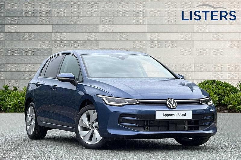 Anemone blue New 2025 VW Golf VIII Match Hatchback | £25,000 (Fair price) - Image 1/4