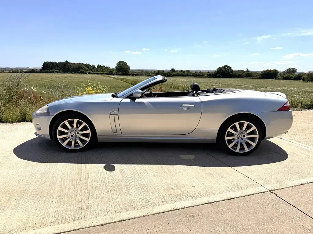 Used Jaguar XK 300 HP (220 kW) 2006 Silver Cabriolet