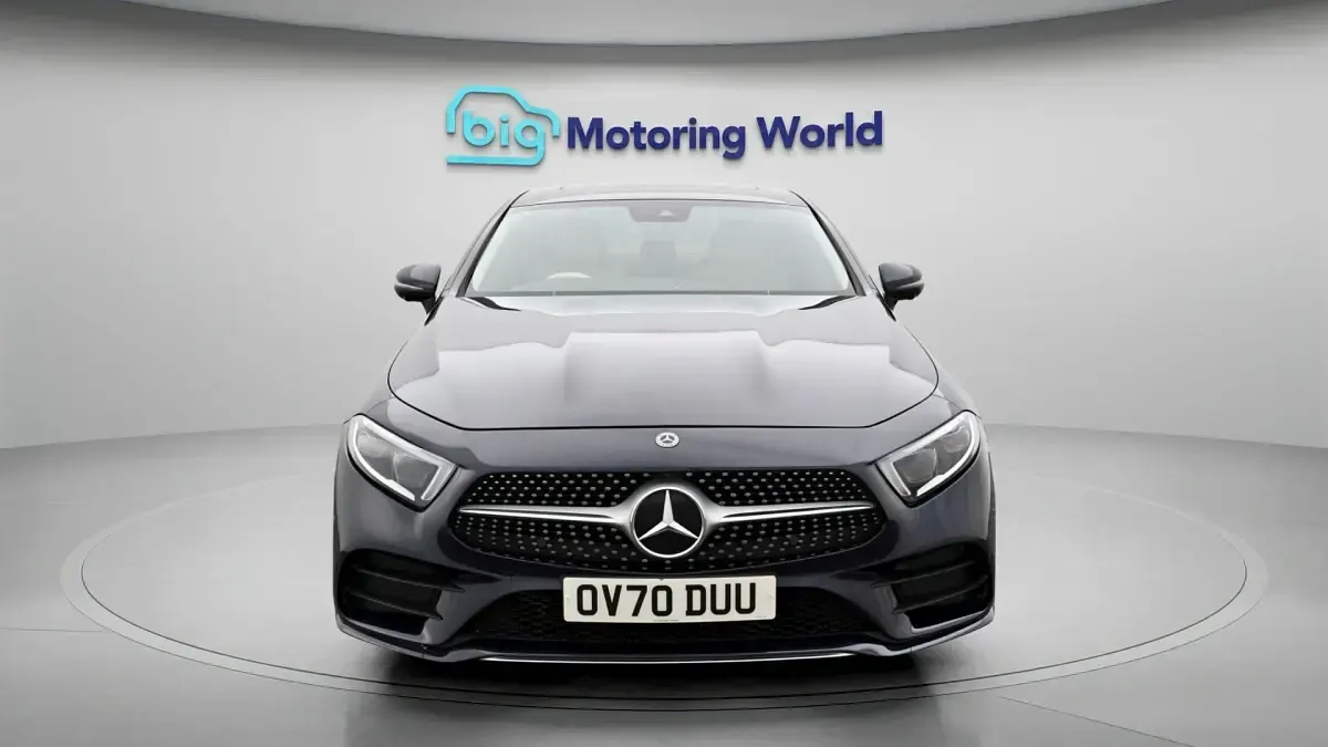 Used Mercedes CLS300 AMG line 241 HP (177 kW) 2020 Blue Coupe