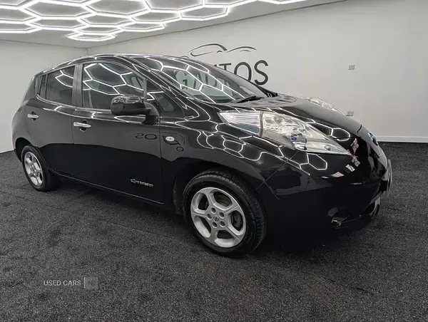 Used Nissan Leaf Acenta 80 kW (109 HP) 2014 Black Hatchback
