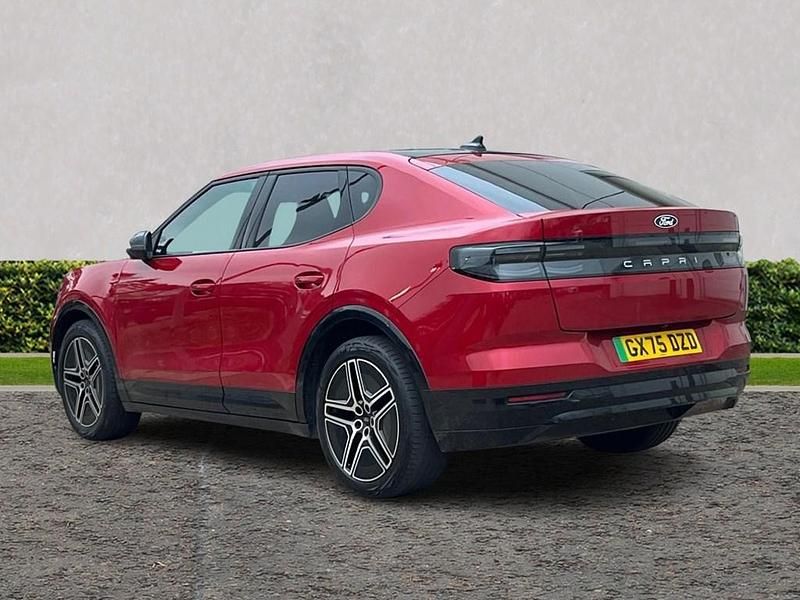 Used Ford Capri Extended Range 210 kW (286 HP) 2025 Red Estate