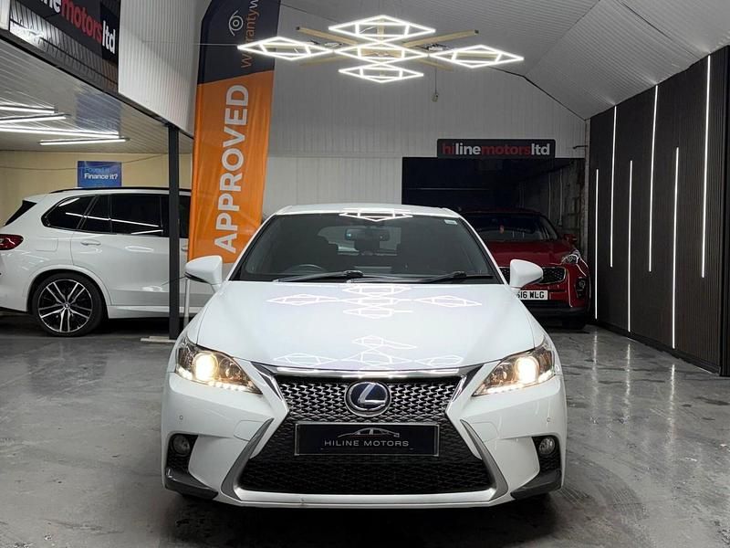 Used Lexus CT200h Sport Line 2015 White Hatchback