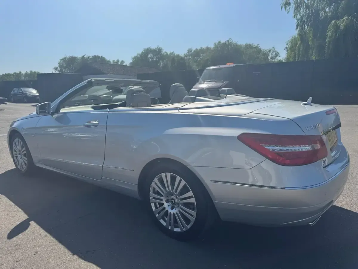 Used Mercedes E350 SE 265 HP (194 kW) 2012 Silver Cabriolet