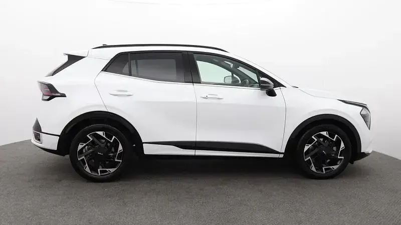 Used Kia Sportage GT-Line 157 HP (115 kW) 2025 Fusion white SUV