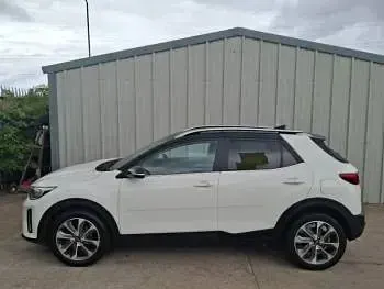 Used Kia Stonic 118 HP (86 kW) 2021 White SUV