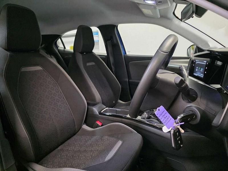 Used Vauxhall Mokka Design Edition 128 HP (94 kW) 2022 Blue SUV