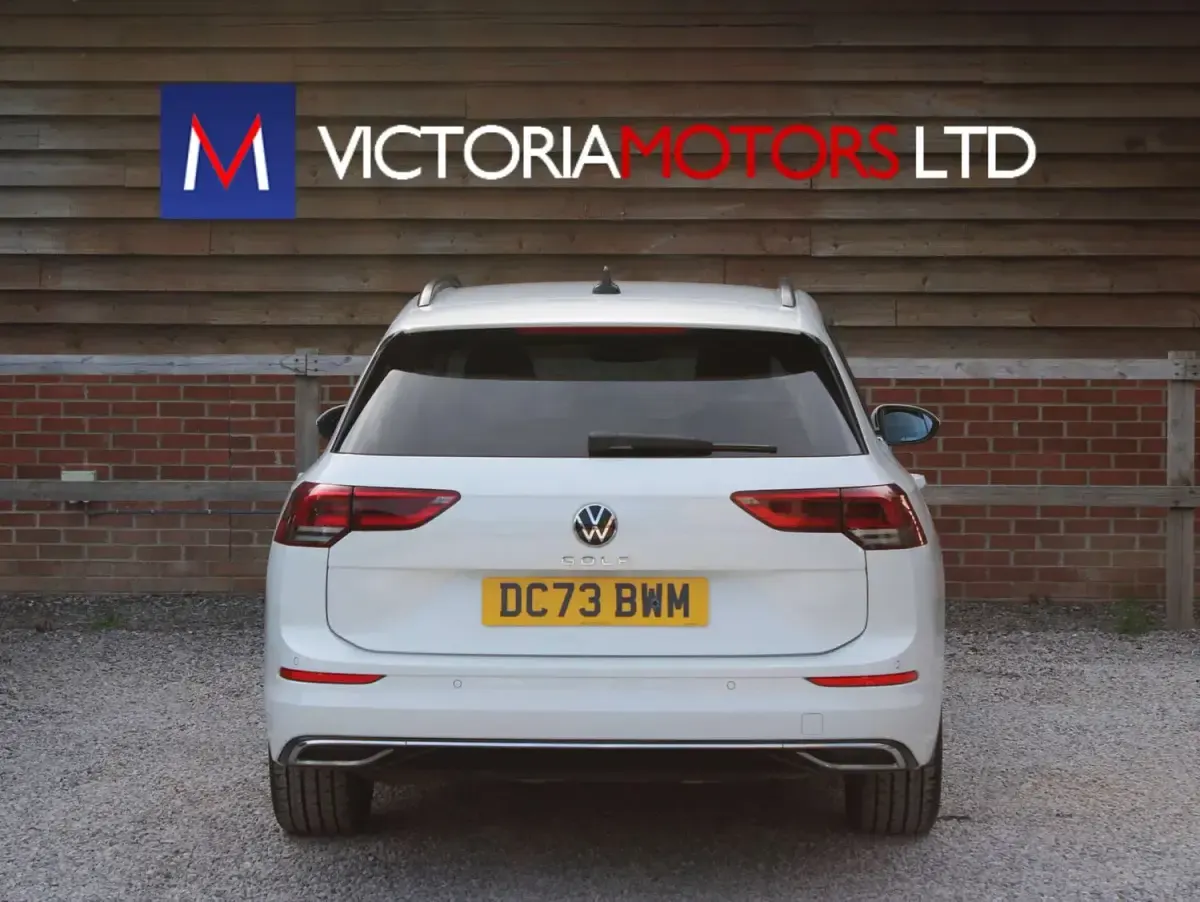 Used VW Golf VIII Style 2024 White Estate