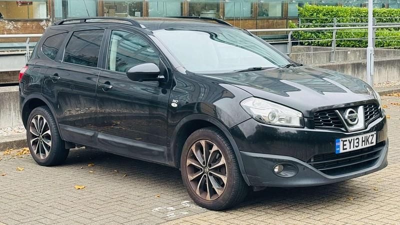 Black Used 2013 Nissan Qashqai +2 360º SUV | £2,290 (Good price) - Image 1/4